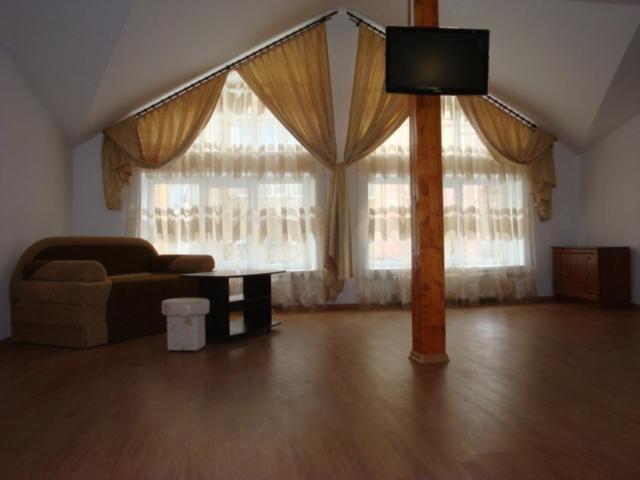 Art Avenue Otel *